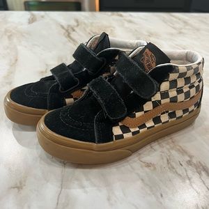 High top checkered Velcro Vans